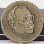 Medaille Adenauer und Kohl, Reliefdarstellung, Durchmesser: ca. 49,7 mm. Gewicht: ca. 45 g.
