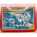 Schuco Studio II, Für den kleinen Rennwagen Monteur, im Original Karton. Augescheinlich komplett. #