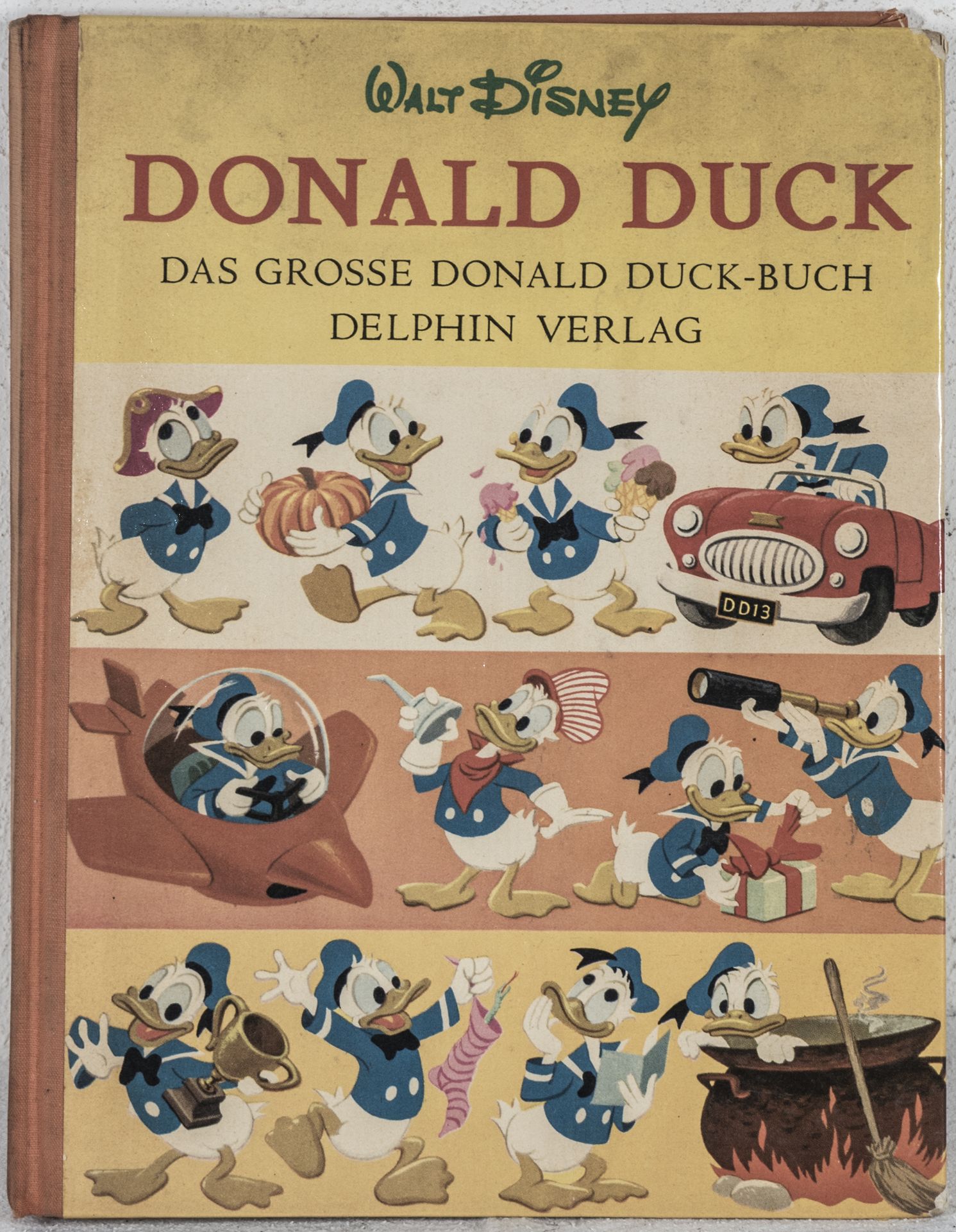 Das Große Donald Duck - Buch, etwas beschädigt.