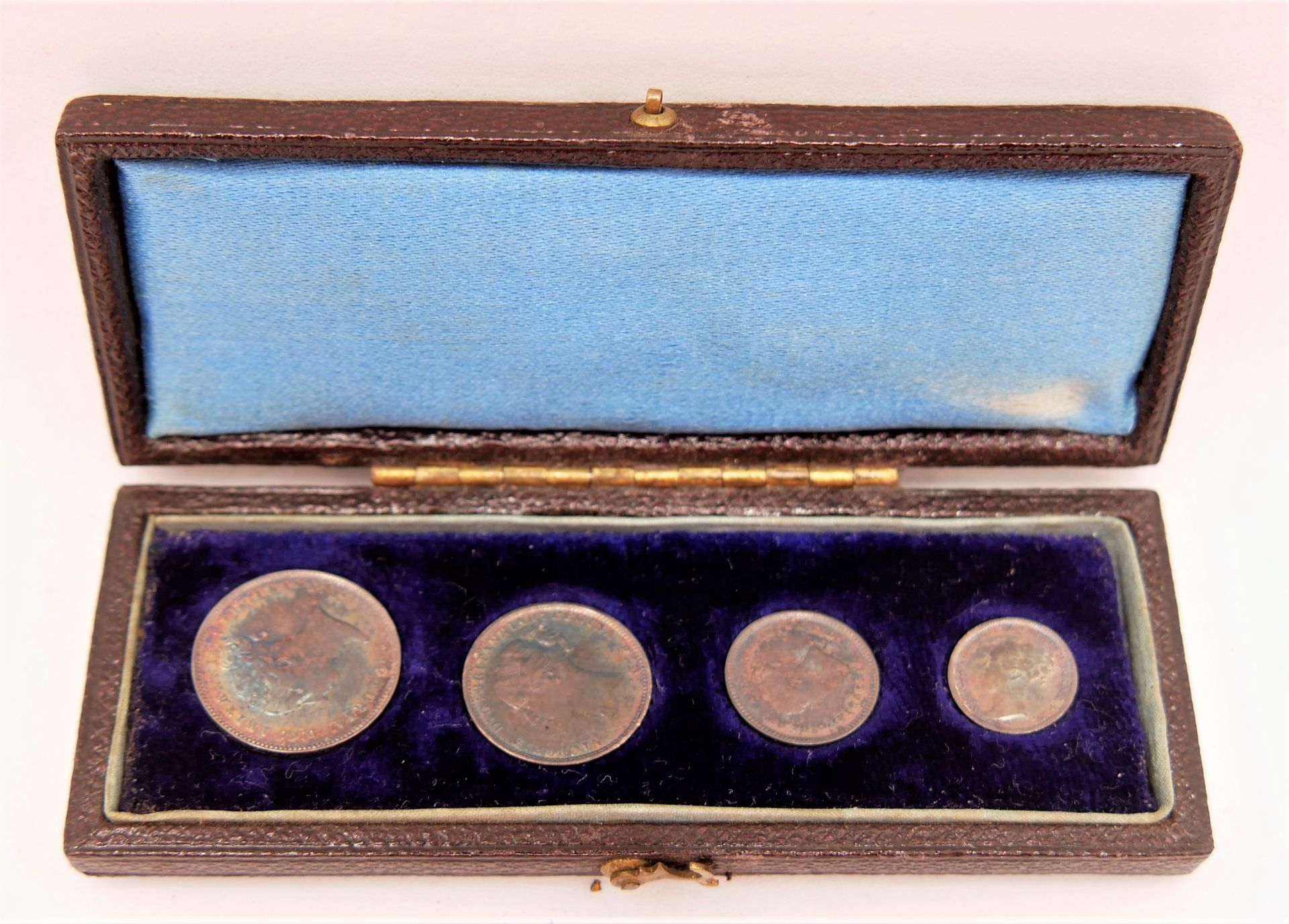 Maundy Money Coin Set 1883 in Original Kästchen.