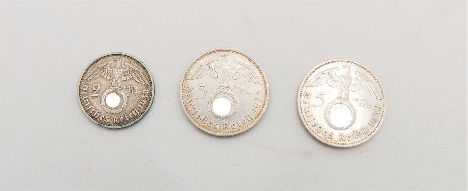 Drittes Reich, 3 Silbermünzen, 2x 5 Mark sowie 1x 2 Mark.