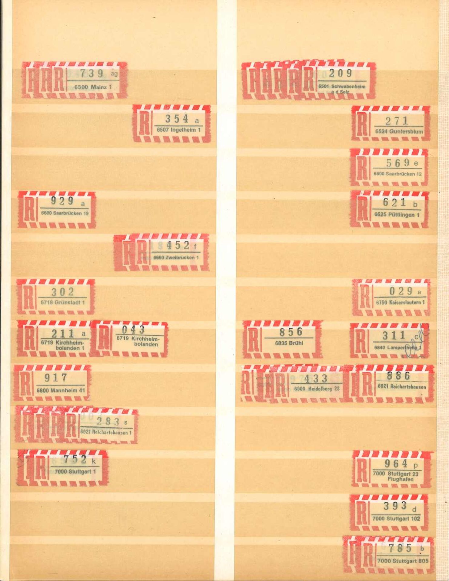 Dublettenbuch mit vielen Einschreiezettel Bund, 1-5 stellige, DDR und Ausland, etc.