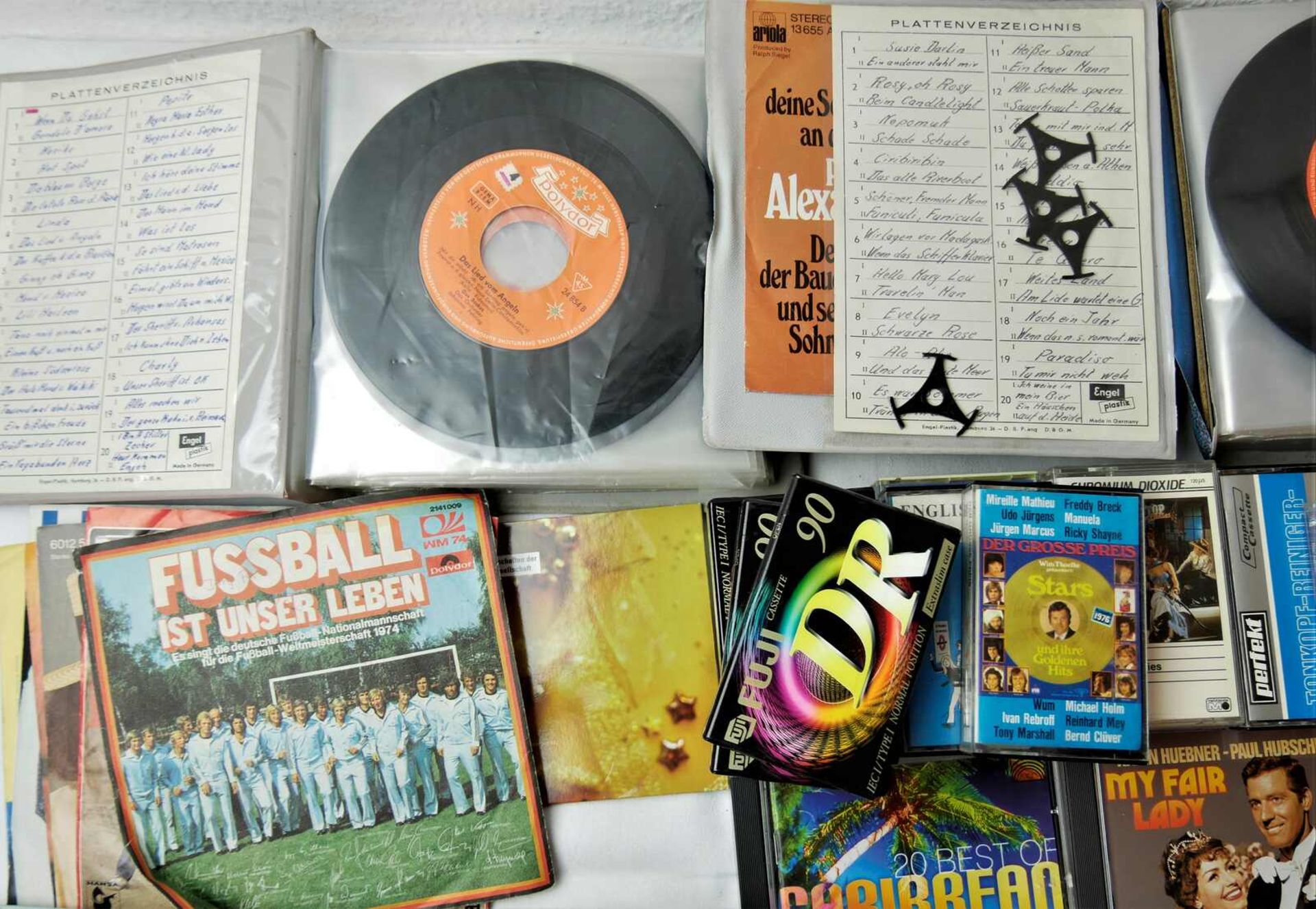 Lot Schallplatten, CD´s und Kassetten aus Auslösung. Bitte besichtigen! - Bild 2 aus 3