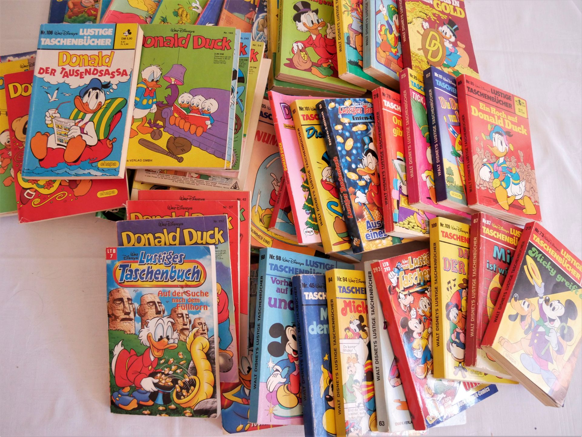 großes Lot Comics, dabei Micky Maus, Donald Duck, Phantomas, Fix und Foxi etc., ca. 68 Stück - Bild 2 aus 2