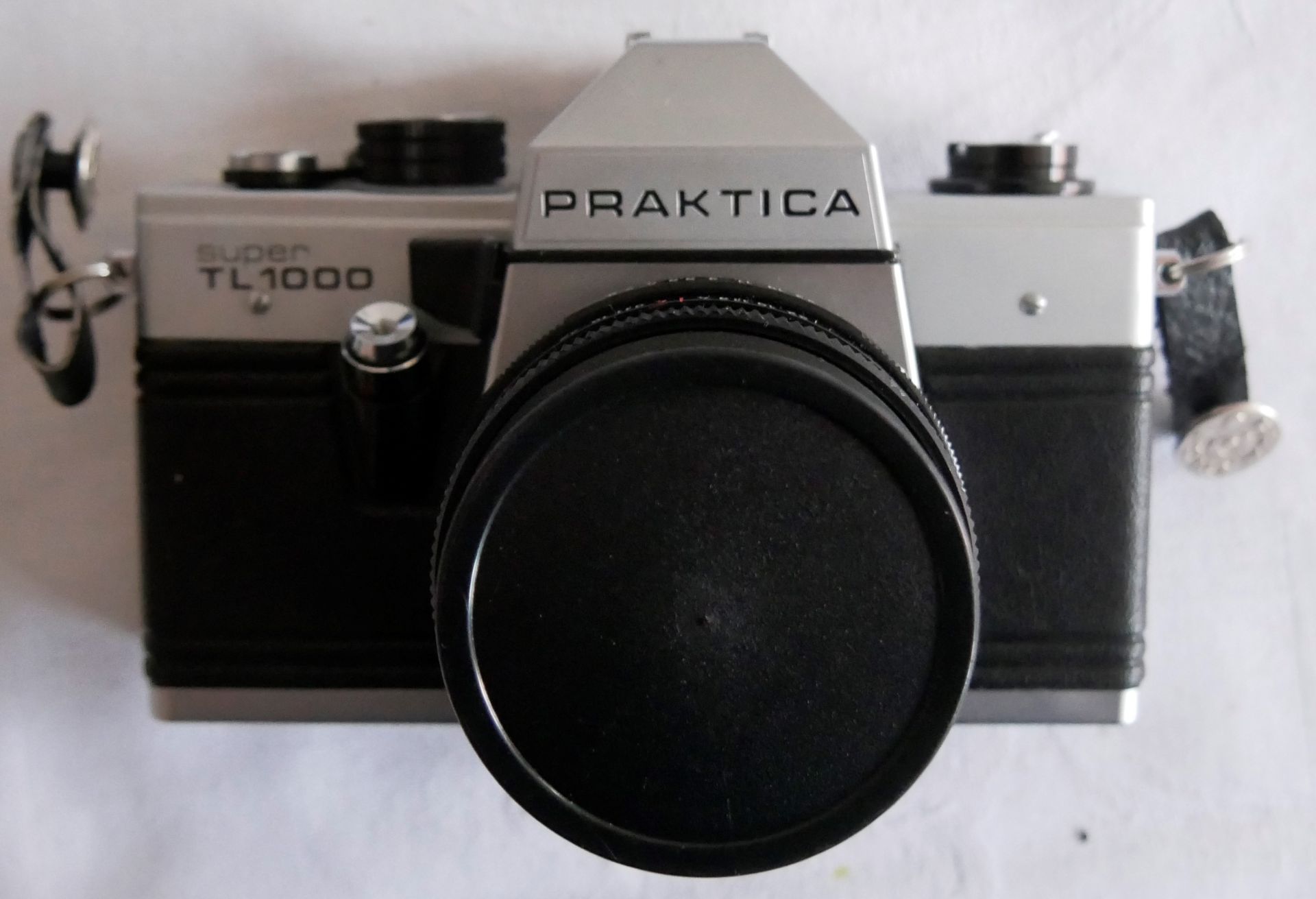 1 Kamera Praktica dabei auch 1 Objektiv sowie 1 Pentax Kamera im Etui - Bild 3 aus 3