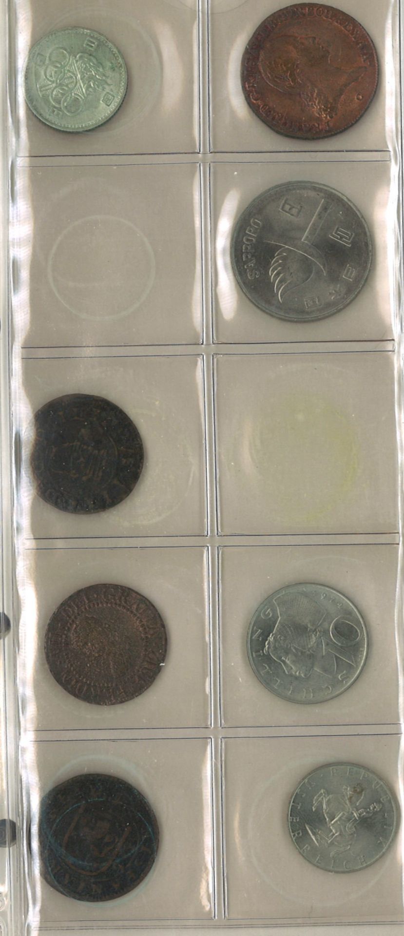 Münzalbum mit Münzen aus aller Welt, dabei z.B. Spanien 17. Jahrhundert. Bitte besichtigen