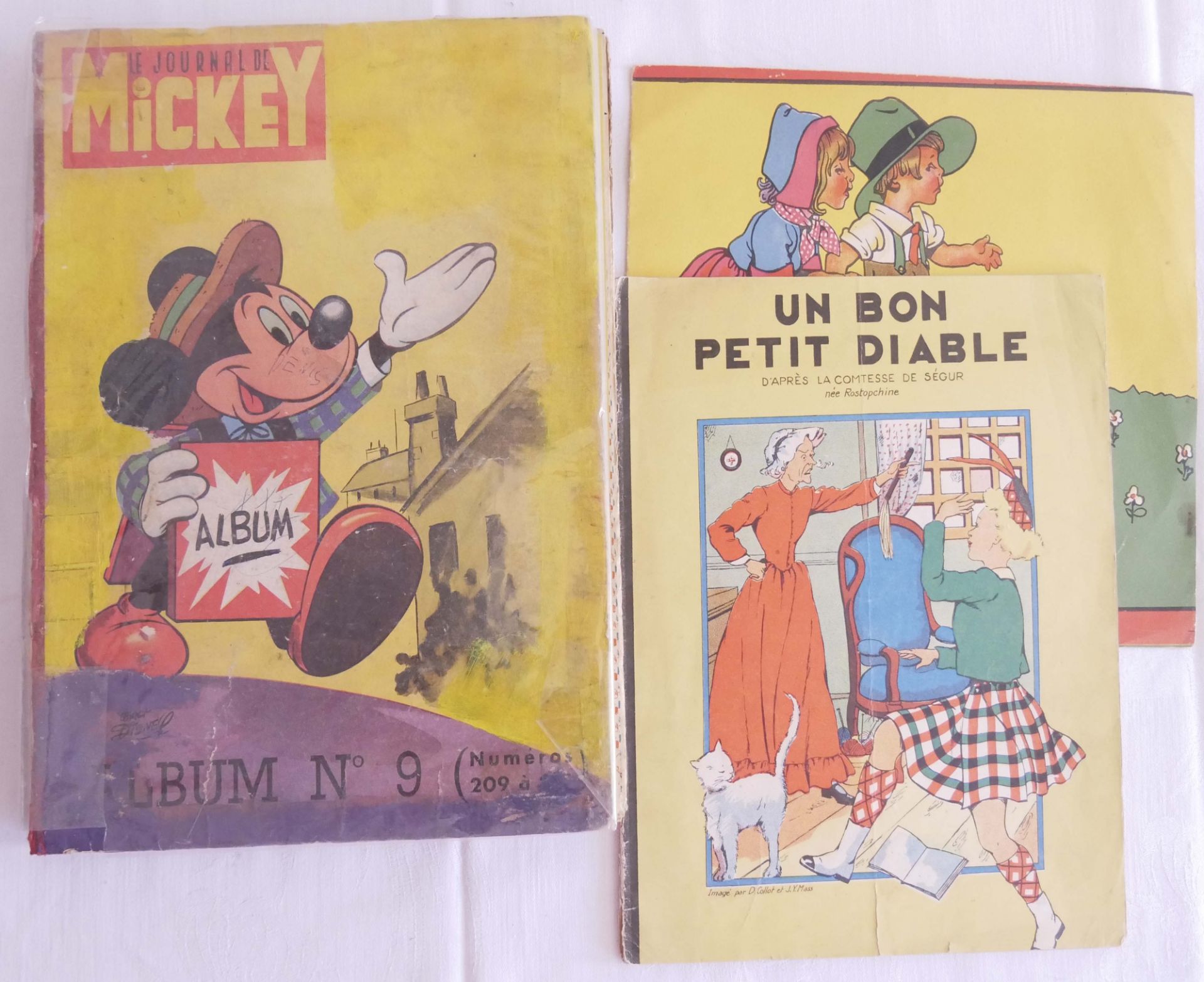 "Le journal de Mickey", Album Nr. 9 und "Un bon petit diable", stark gebrauchter Zustand