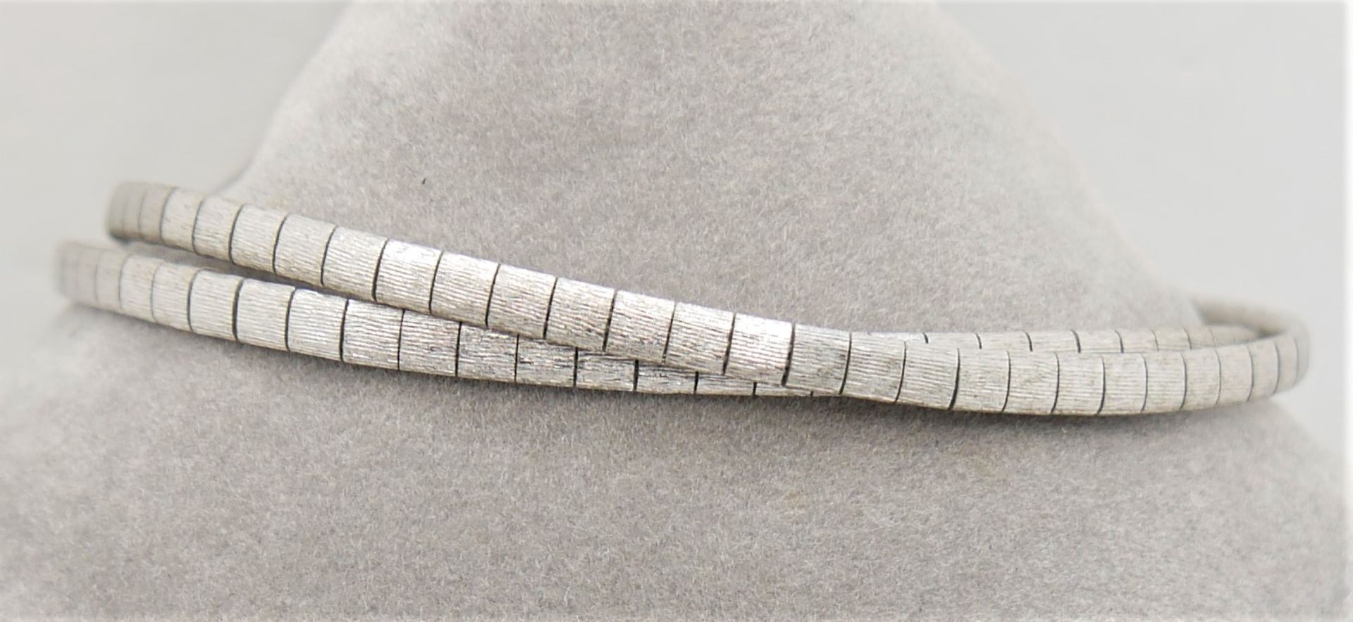 Armband, gepunzt 835er Silber, Länge 19,5 cm.