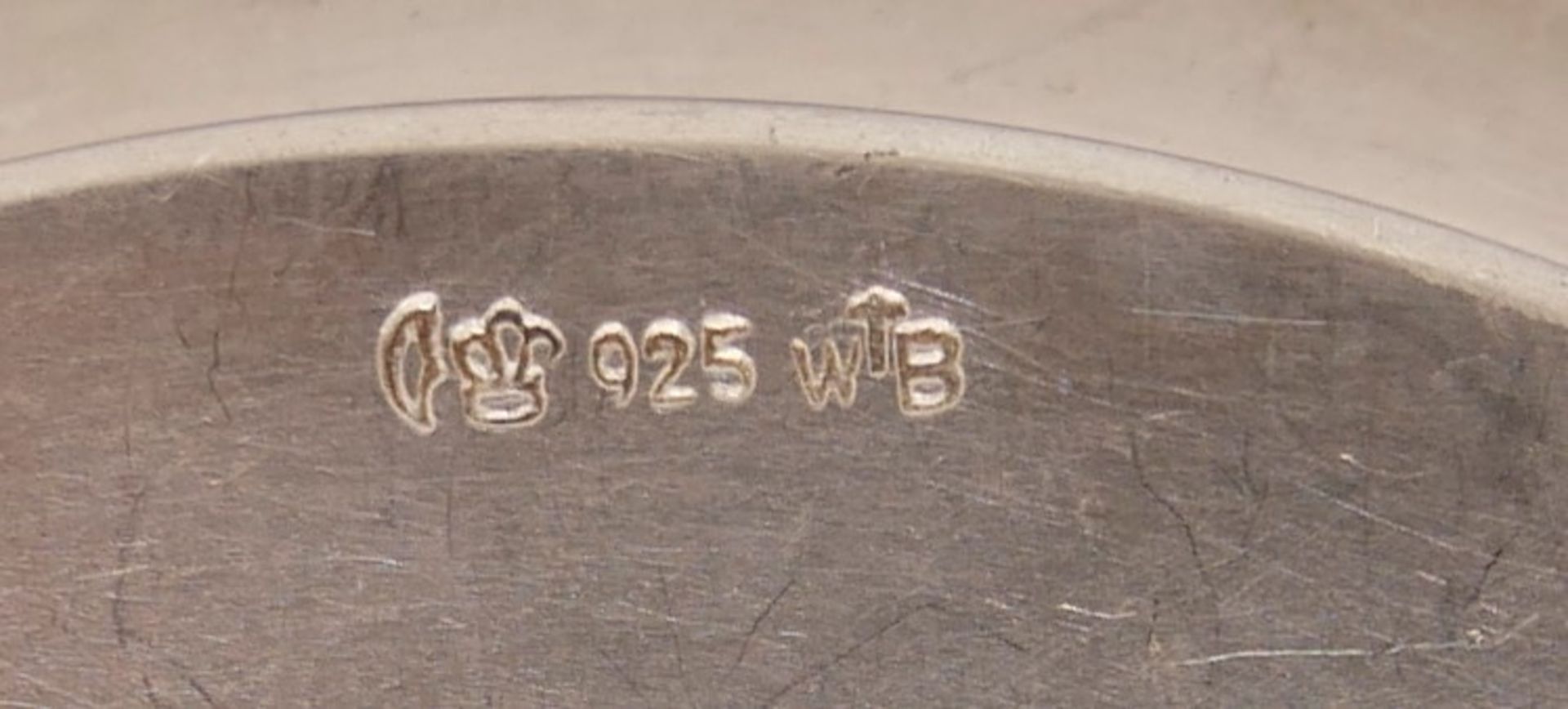 kleine Silberschale, gepunzt 925 WTB, Durchmesser ca. 11,5 cm, Gewicht ca. 80 g. - Image 3 of 3