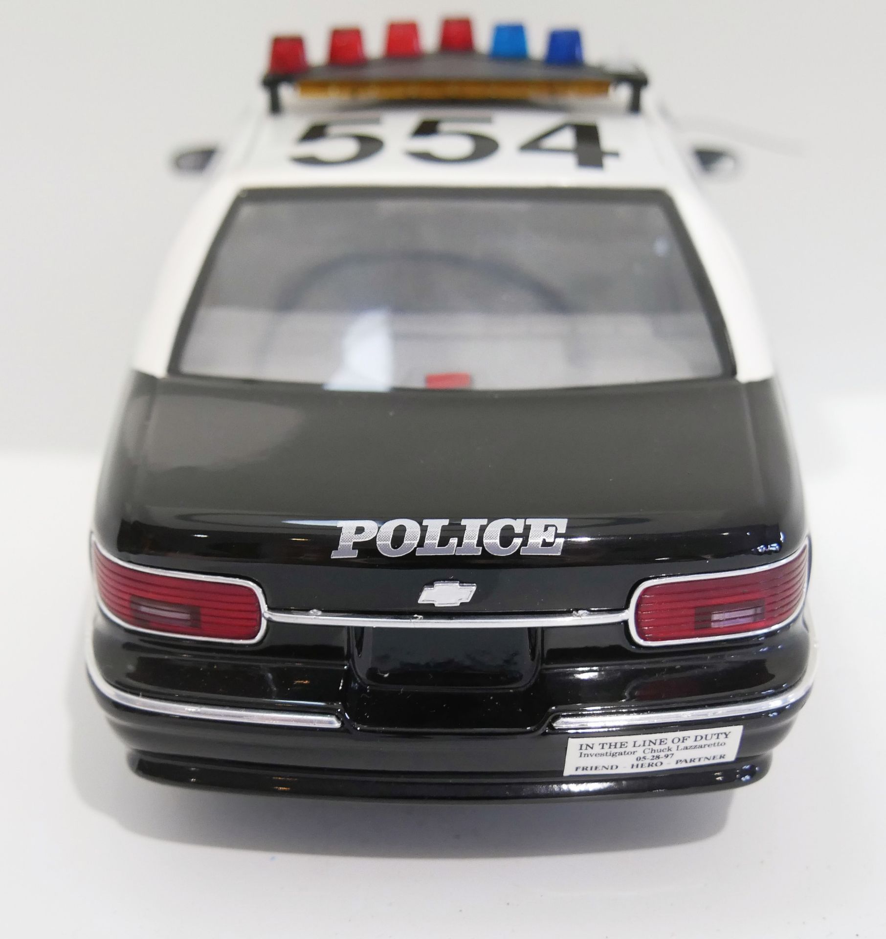 Aus Sammelauflösung! Chevrolet Caprice, "Glendale Police" schwarz, weiß. Modellauto UT Models. - Image 2 of 3