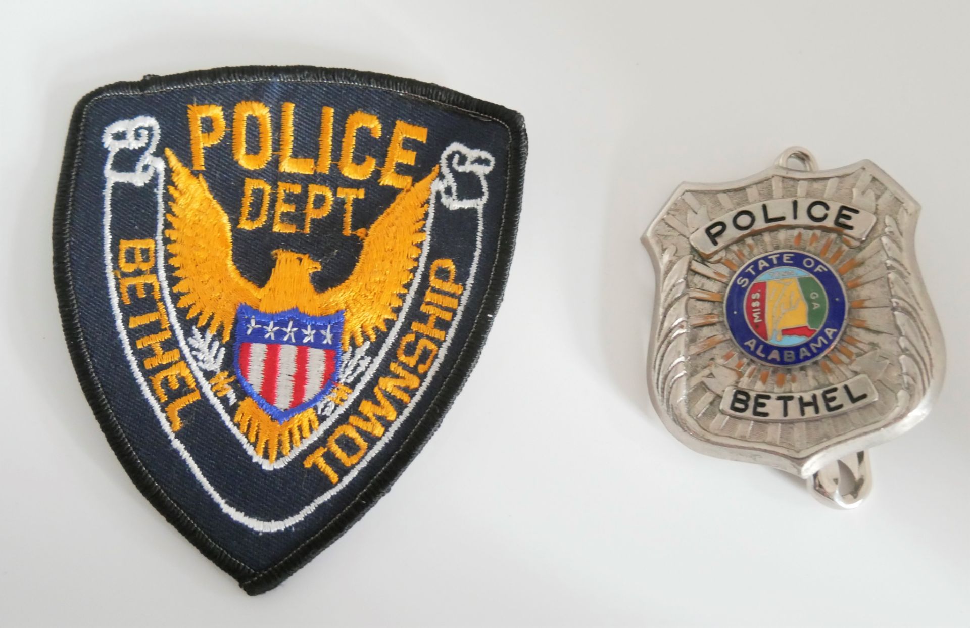 Aus Sammlung! USA Badge mit passendem Patches, Police