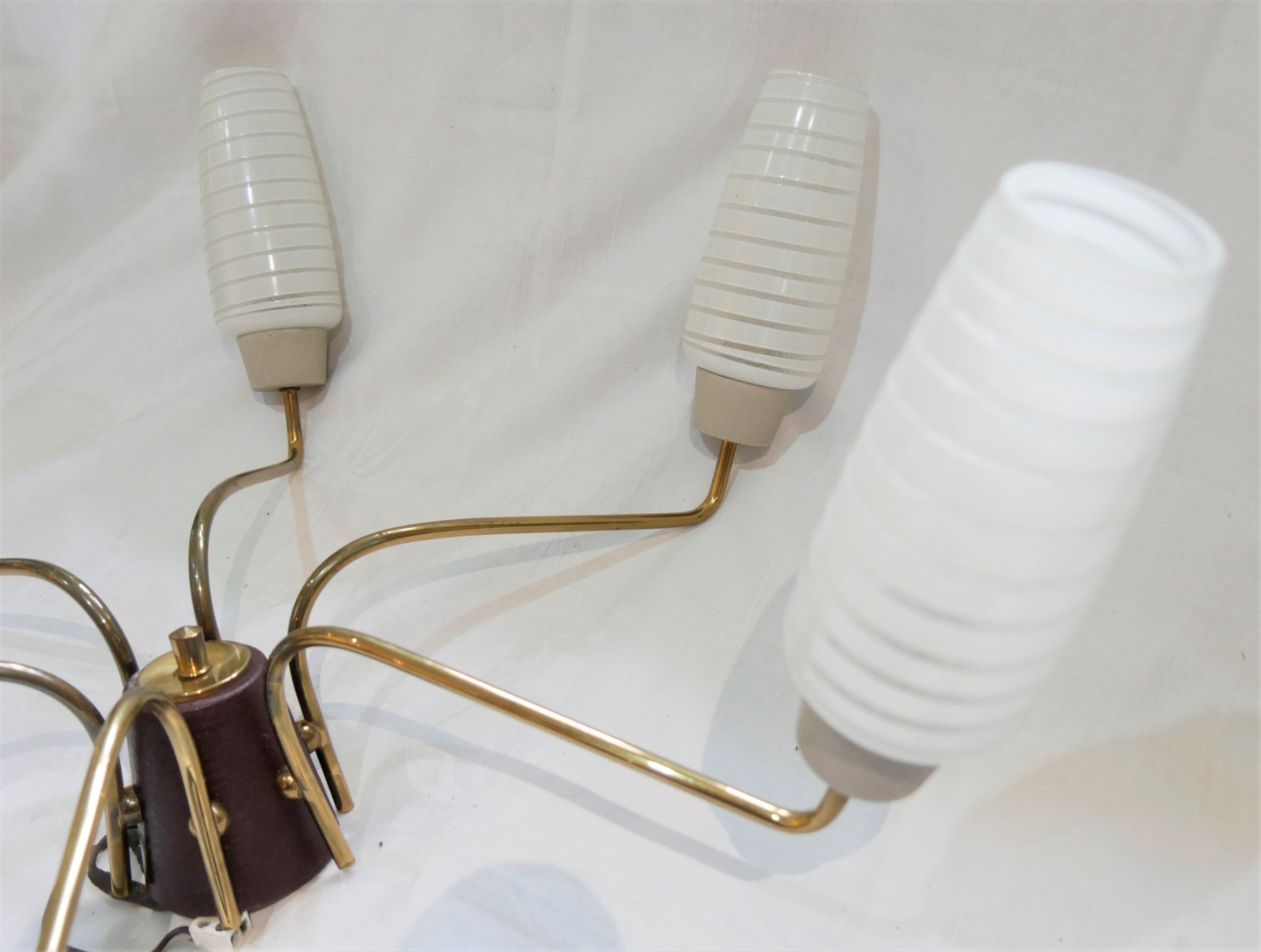 Deckenlampe 6-armig, mit Glas, ca. 60er Jahre. Funktion nicht geprüft. Durchmesser ca. 70 cm, Höhe - Bild 2 aus 2