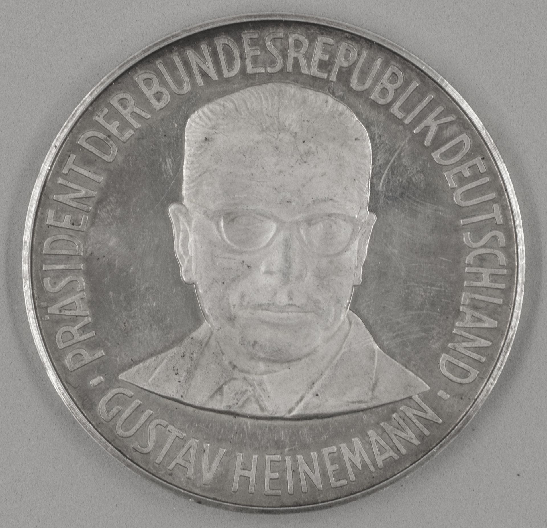 Großsilbermedaille BRD "Gustav Heinemann" 1969, 1000er Punze.