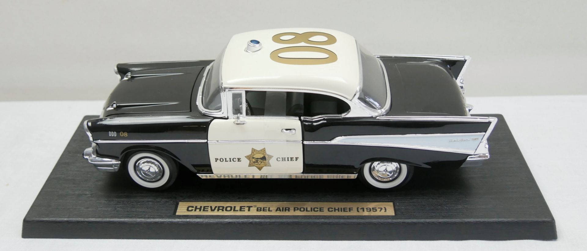 Aus Sammelauflösung! Chevrolet 1957, "Bel Air Police Chief" schwarz metallic, weiß, Modellauto