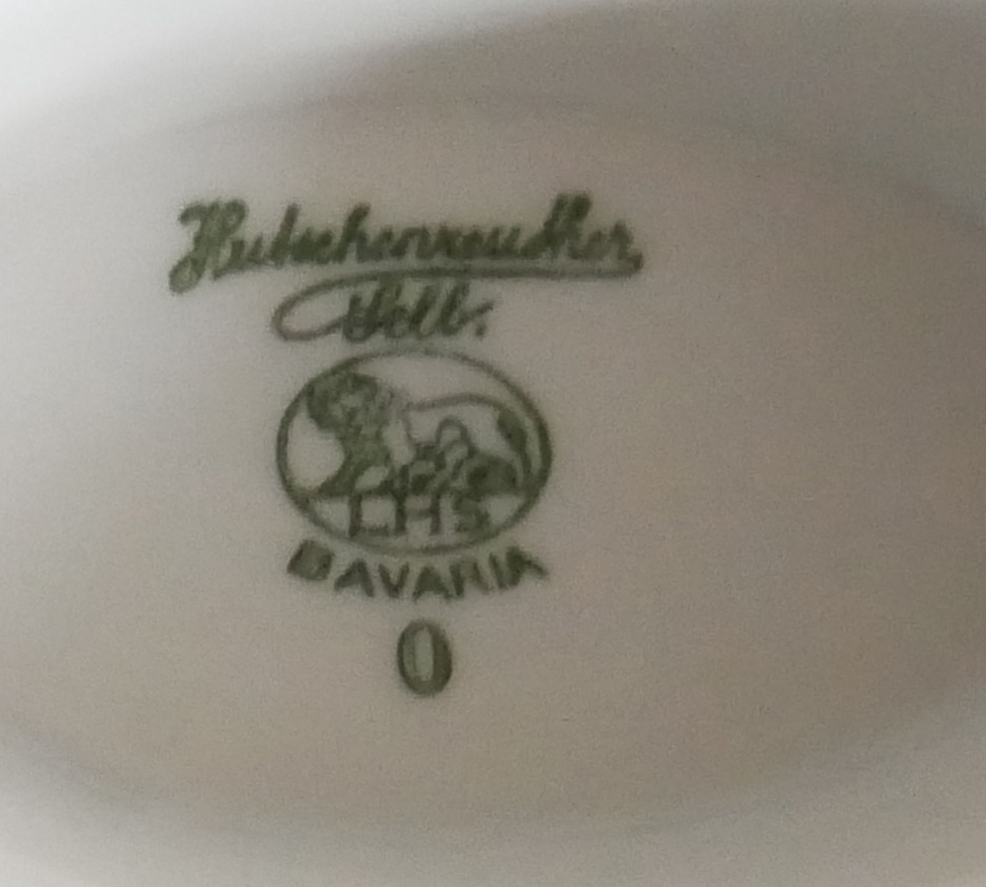 Villeroy & Boch, Made in Luxembourg, Fine China. 4 weiße Suppenteller, Durchmesser ca. 30cm, sowie - Image 3 of 3