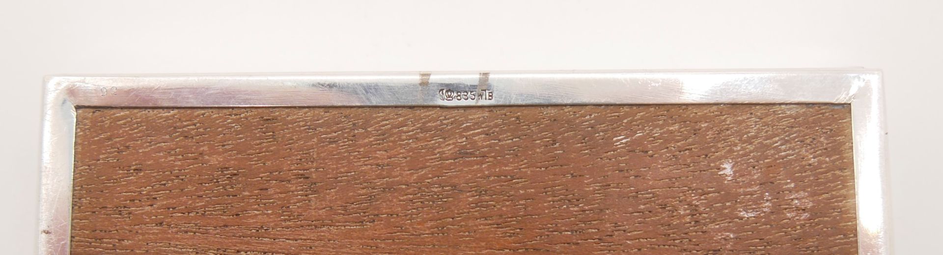 Holzdose mit Silber verkleidet, Silber 835er gepunzt. Höhe ca. 2,5 cm, Länge ca. 11,5 cm, Tiefe - Bild 4 aus 4