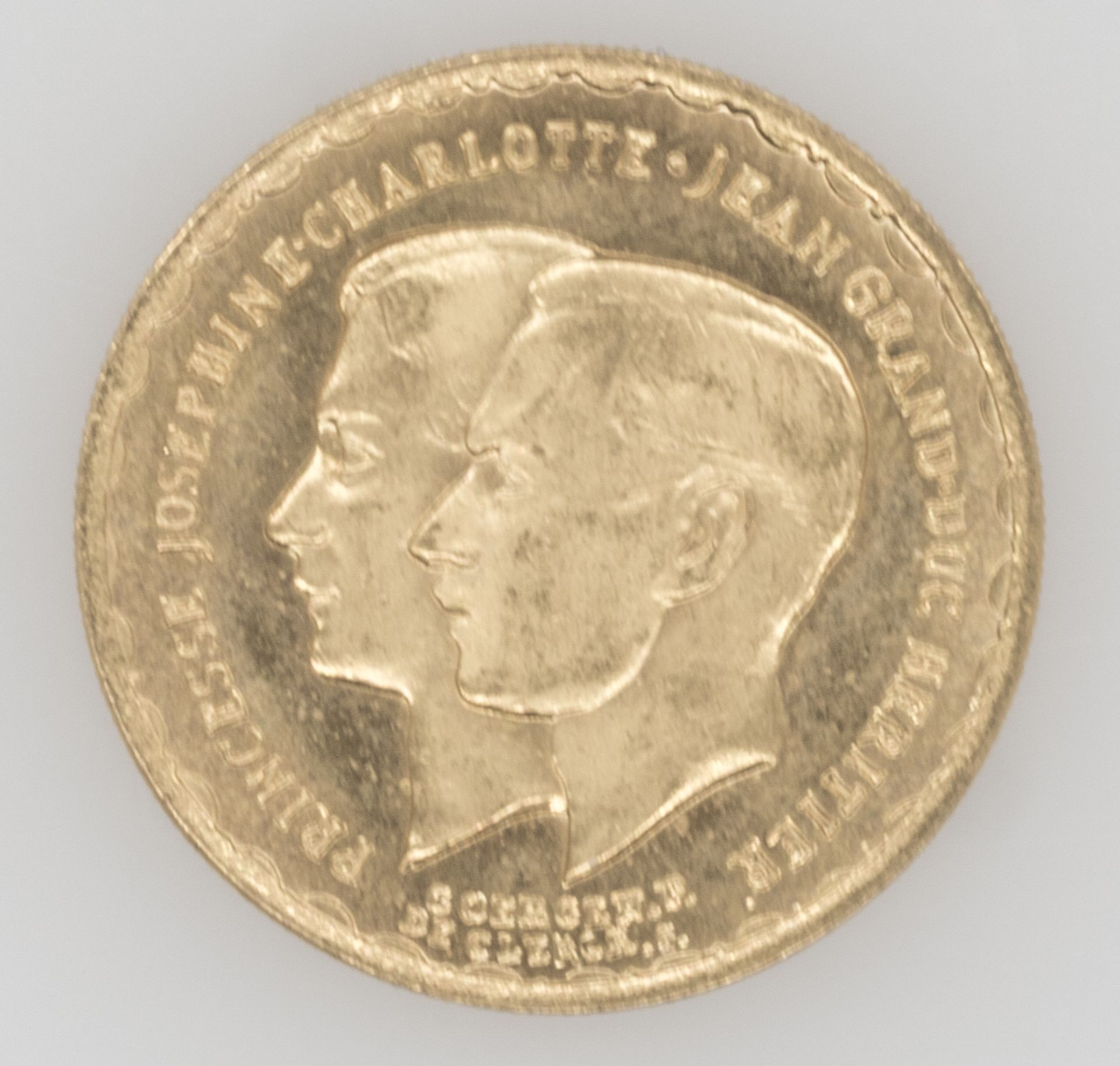 Luxemburg 1953, 20 Francs - Goldmünze "Josephine - Charlotte und Jean". Gold 900/1000. Gewicht: