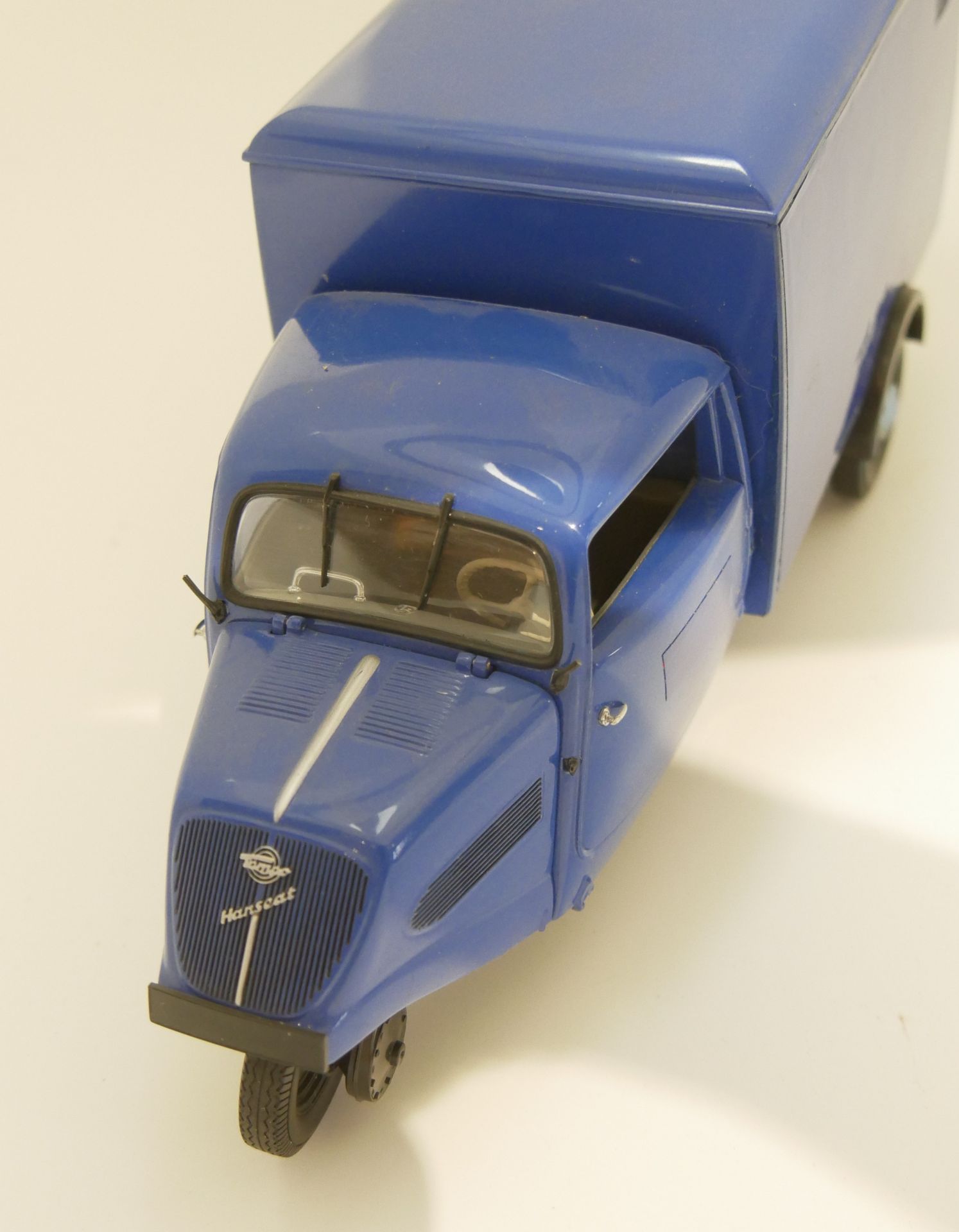 Aus Sammelauflösung! Tempo Hanseat 1950-1952, blau, Modellauto Pauls Model Art MiniChamps. Maßstab - Bild 2 aus 3