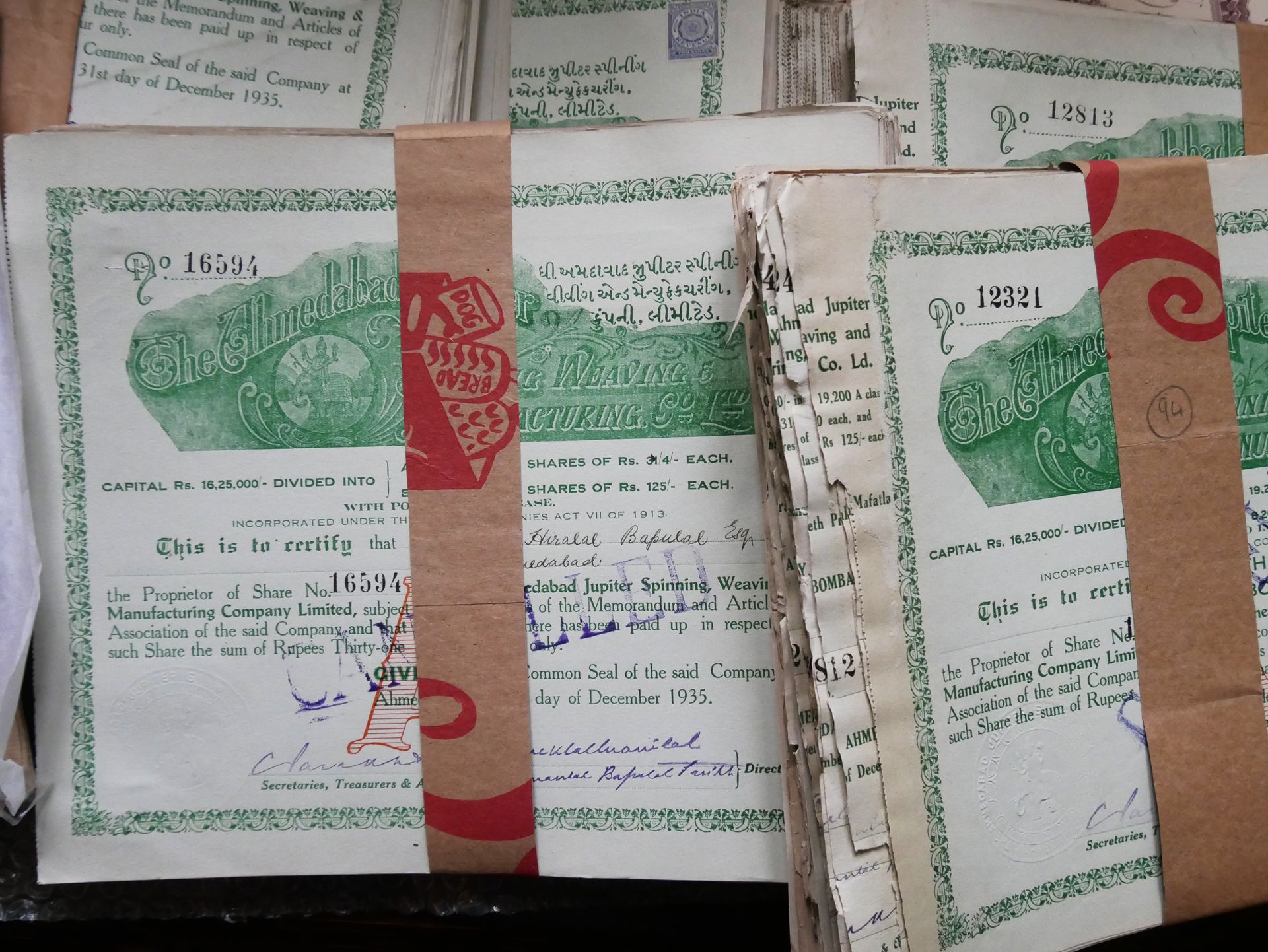 Indien - Besonderheiten, ab 1935, Partie mit ca. 1100 Zertifikaten in ordentlicher Erhaltung. - Image 3 of 3