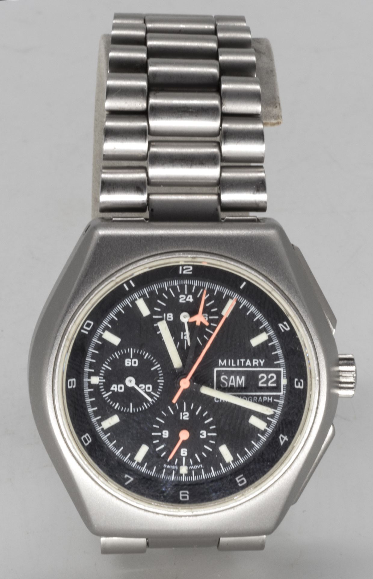 Herrenarmbanduhr Tutima BUND Military Chronograph Stahl, Lemania 5100 Fliegeruhr mit Stahlband.