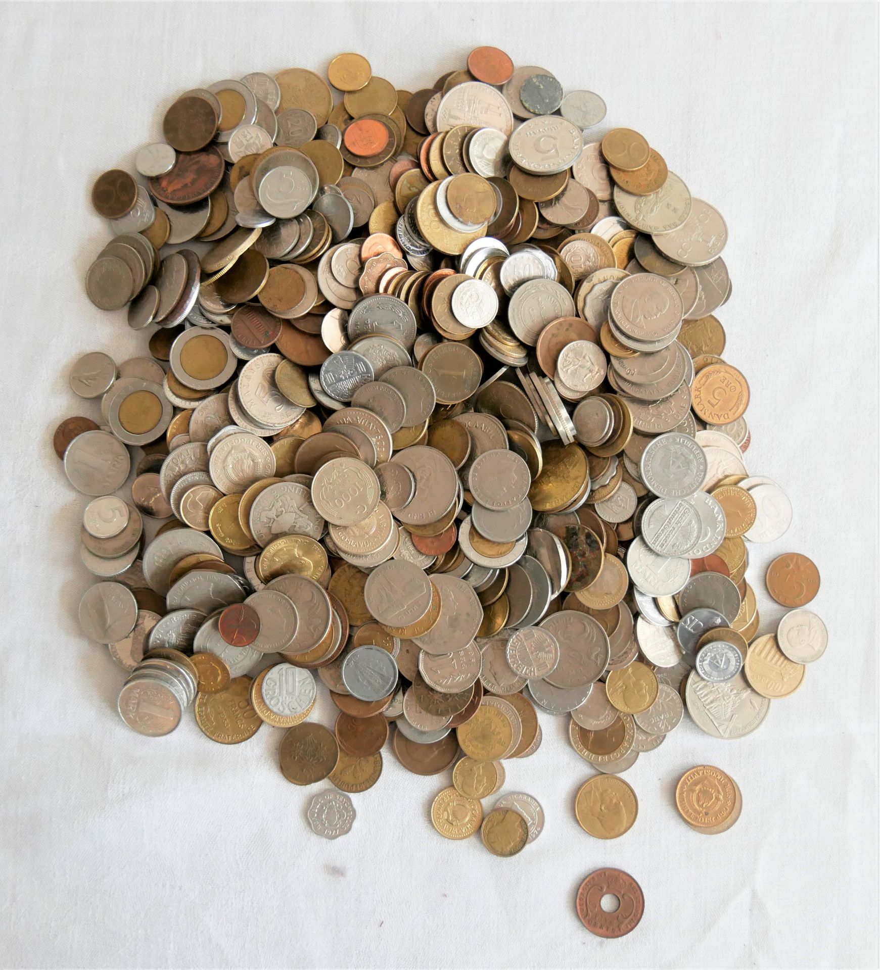 Lot Münzen Kiloware aus Auflösung. Gewicht ca. 3 kg