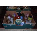 BOX OF ASSORTED CERAMICS, GLASSWARE, PAIR OF BRASS SPIRAL FORM CANDLESTICKS.