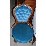 VICTORIAN MAHOGANY PARLOUR CHAIR OF SMALL PROPORTIONS, THE BUTTON-DOWN VELVET UPHOLSTERED BACK ABOVE