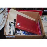 TWO VINTAGE STAMP ALBUMS TOGETHER WITH A SELECTION OF LOOSE STAMPS, THE STAMP ALBUM MEASURES 22CM