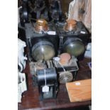 RAILWAYANA - FIVE ASSORTED VINTAGE LANTERNS TO INCLUDE ONE MARKED 'B.R(B)', A WELSH PATENT LAMP