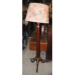 A 20TH CENTURY MAHOGANY STANDARD LAMP OF FLUTED COLUMN FORM ON TRIPOD BASE, 145CM HIGH