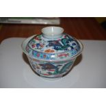 CHINESE BLUE AND WHITE PORCELAIN FOOTED BOWL AND COVER, QING DYNASTY, WITH CLOBBERED DECORATION