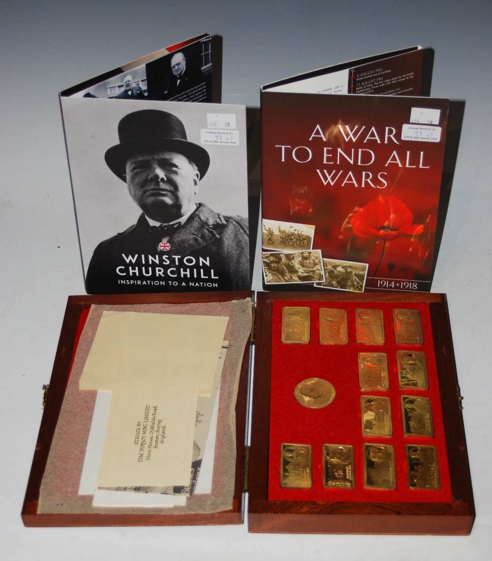 CASED SET OF COMMEMORATIVE SILVER GILT INGOTS, CENTENARY OF SIR WINSTON CHURCHILL, TOGETHER WITH