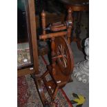 A RARE LATE 19TH / EARLY 20TH CENTURY SHETLAND ISLES WOODEN SPINNING WHEEL, PROBABLY MADE FROM BEECH