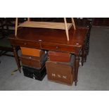 LATE 19TH/ EARLY 20TH CENTURY MAHOGANY SIDE TABLE WITH TWO SHORT DRAWERS ON FOUR TURNED TAPERING