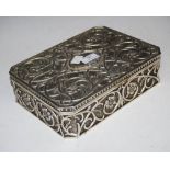 A WHITE METAL JEWELLERY BOX CONTAINING A LARGE COLLECTION OF ASSORTED COINS AND CROWNS ETC
