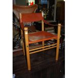 A 1970S ITALIAN IBISCO ARMCHAIR / SAFARI CHAIR, LACQUERED OAK/BEECH FRAME WITH TAN LEATHER SEAT,