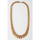 A 9ct gold fringed necklace, 40.5cm long, 19.9 grams.