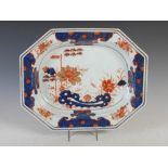 A late 18th / early 19th century large Chinese Export porcelain Imari pattern meat plate, of