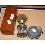 A VINTAGE MAHOGANY CASED MINIATURE BRASS MICROSCOPE AND ASSORTED SLIDES, A. FRANKS OF MANCHESTER,