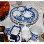 SMALL COLLECTION OF CHINESE BLUE AND WHITE PORCELAIN TO INCLUDE RETICULATED OVAL BASKET AND OVAL-