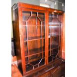 EARLY 20TH CENTURY MAHOGANY DISPLAY CABINET THE UPPER SECTION WITH PAIR OF ASTRAGAL GLAZED DOORS