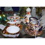 SMALL COLLECTION OF ROYAL CROWN DERBY IMARI PATTERN PORCELAIN TO INCLUDE KETTLE, SAUCER, SUGAR,