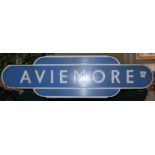 RAILWAYANA - A BRITISH RAILWAYS SCOTTISH REGION ENAMEL TOTEM SIGN, 'AVIEMORE', 91CM WIDE.