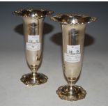 PAIR OF CHESTER SILVER FLOWER VASES, 10.9 TROY OZ, 16.5CM HIGH.