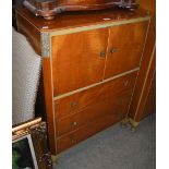 EARLY 20TH CENTURY THREE-PIECE BEDROOM SUITE IN THE ART DECO STYLE COMPRISING WARDROBE, MIRROR-