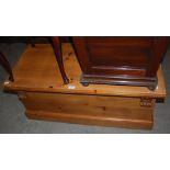 A 20TH CENTURY PINE BLANKET BOX