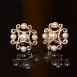 A PAIR OF 9CT YELLOW GOLD AND SEED PEARL EARRINGS, OF QUATREFOIL DESIGN, THE PUSH BACK POSTS WITH