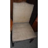 *A GEORGIAN MAHOGANY COUNTRY HOUSE GAINSBOROUGH TYPE SIDE CHAIR WITH LINEN UPHOLSTERED BACK AND