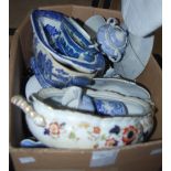 BOX - LARGE COLLECTION OF ASSORTED VICTORIAN AND LATER CERAMICS