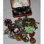 A COLLECTION OF ASSORTED COSTUME JEWELLERY TO INCLUDE BOXED WHITE METAL AND TURQUOISE CABUCHON